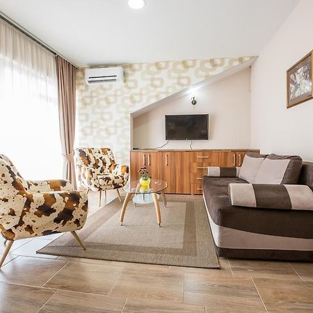 Apartmani Mg Nikšić Kültér fotó