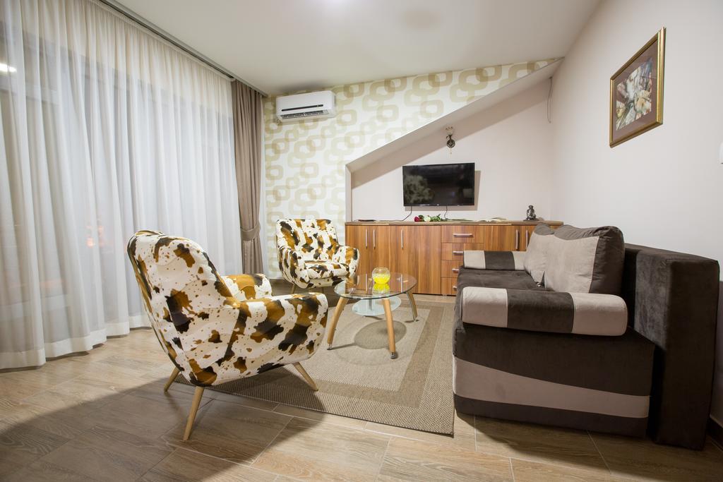Apartmani Mg Nikšić Kültér fotó