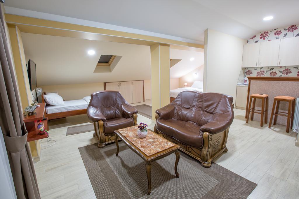 Apartmani Mg Nikšić Kültér fotó