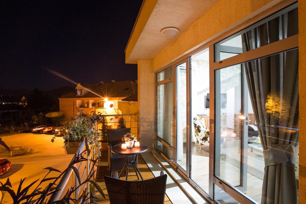 Apartmani Mg Nikšić Kültér fotó